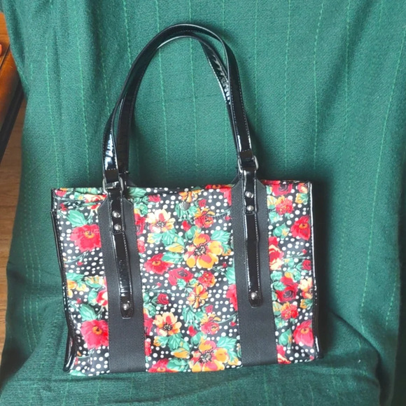 Franco Sarto Handbags - Franco Sarto Floral Purse